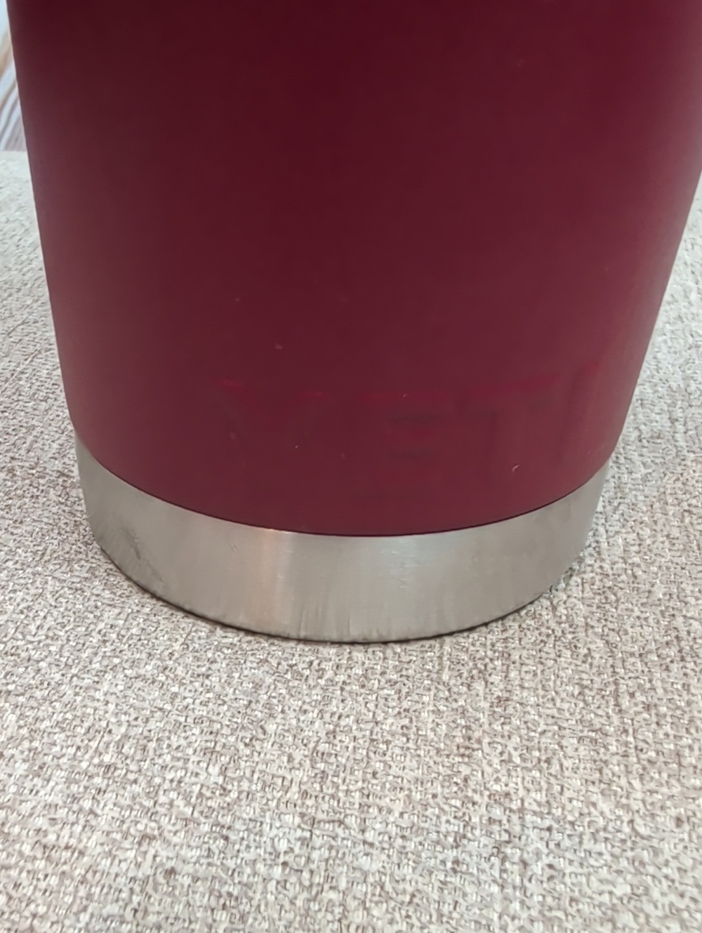 YETI Rambler Tumbler 30 Oz Red - Picture 4 of 6